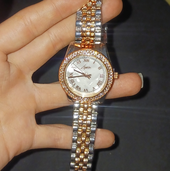 Lovisa watch - Picture 2 of 3